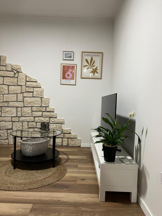 Cinderella Apartment With Free Parking Pula Dış mekan fotoğraf